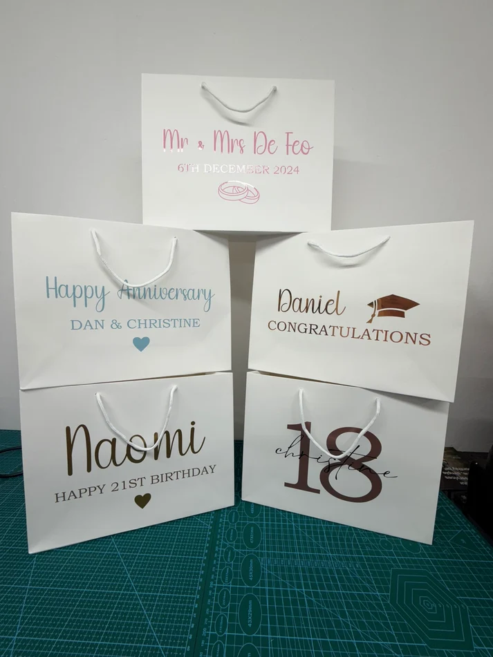 Personalised Gift Bags – Black or White | Wedding & Birthday