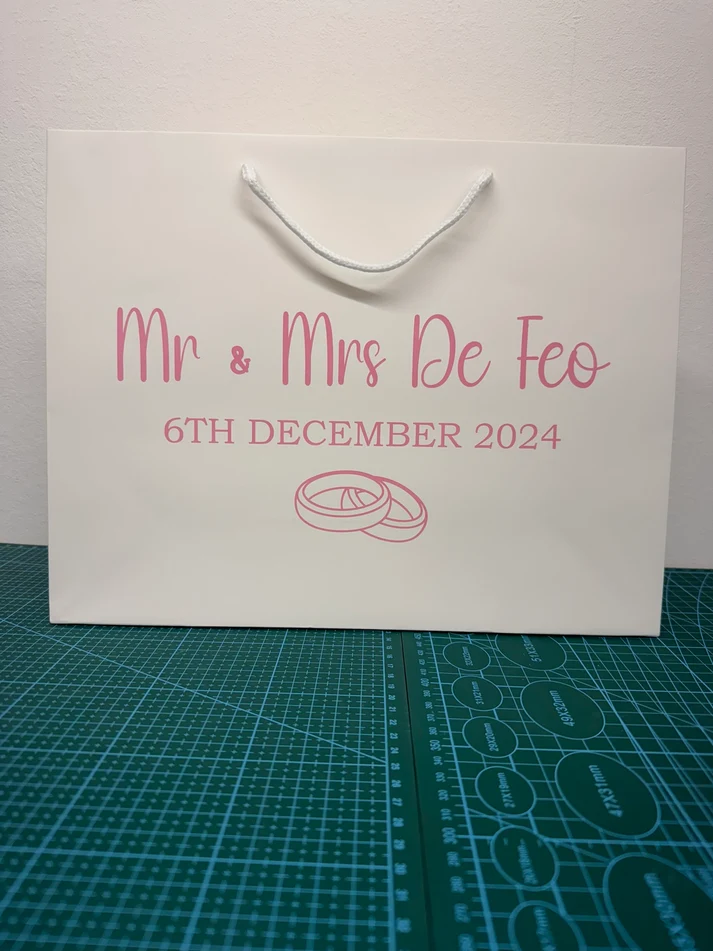 Personalised Gift Bags – Black or White | Wedding & Birthday