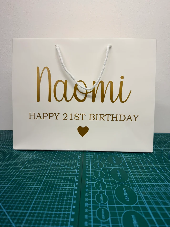 Personalised Gift Bags – Black or White | Wedding & Birthday