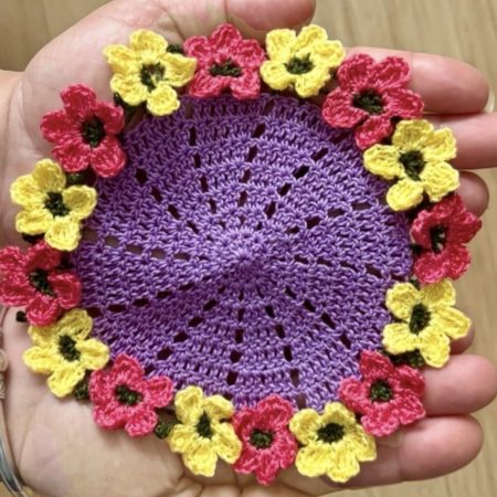 2-in-1 Transforming Micro Crochet Flower Bouquet & Coaster Mat (14cm)