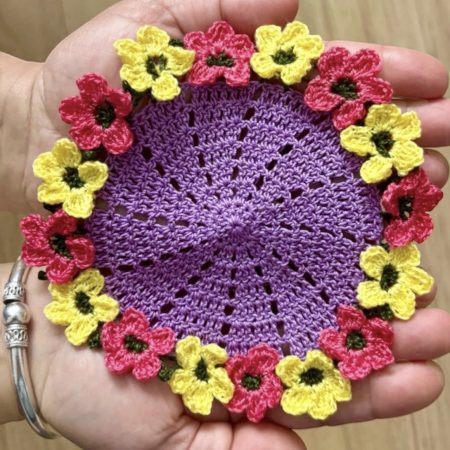 2-in-1 Transforming Micro Crochet Flower Bouquet & Coaster Mat (14cm)