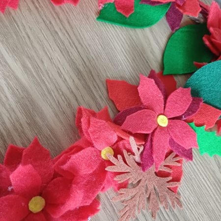 Beautiful Traditional Style Hand Made Felt Christmas Garland. Christmas Home Decor