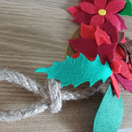 Beautiful Traditional Style Hand Made Felt Christmas Garland. Christmas Home Decor