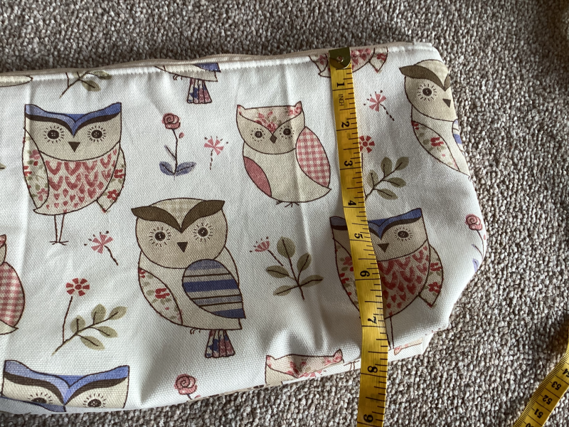 Medium/Large Cream Owl Print Lined, Zipped Beauty Bag, Vanity Bag, Make Up Bag