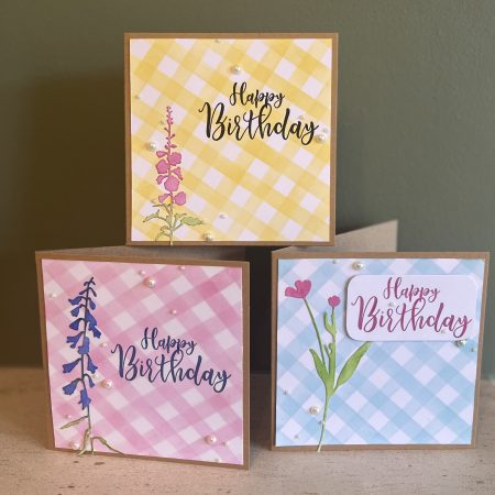 Birthday card: gingham flower, available in various colours