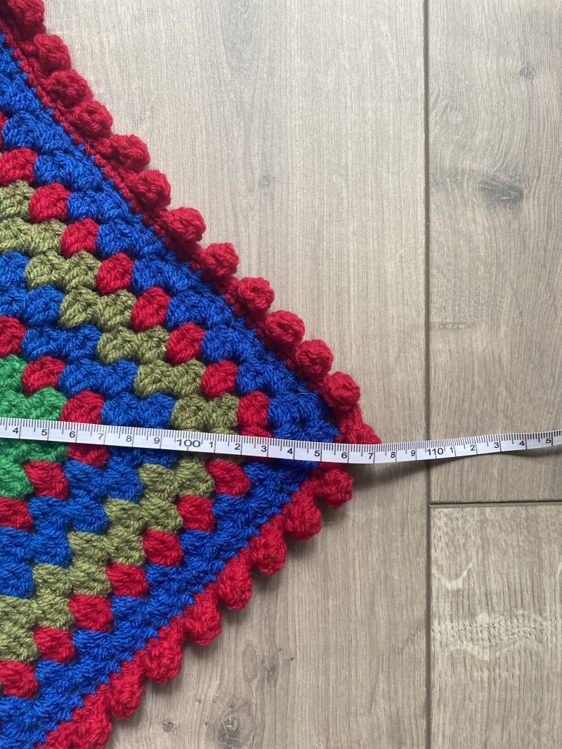 Crochet star shaped blankets in two different patterns
