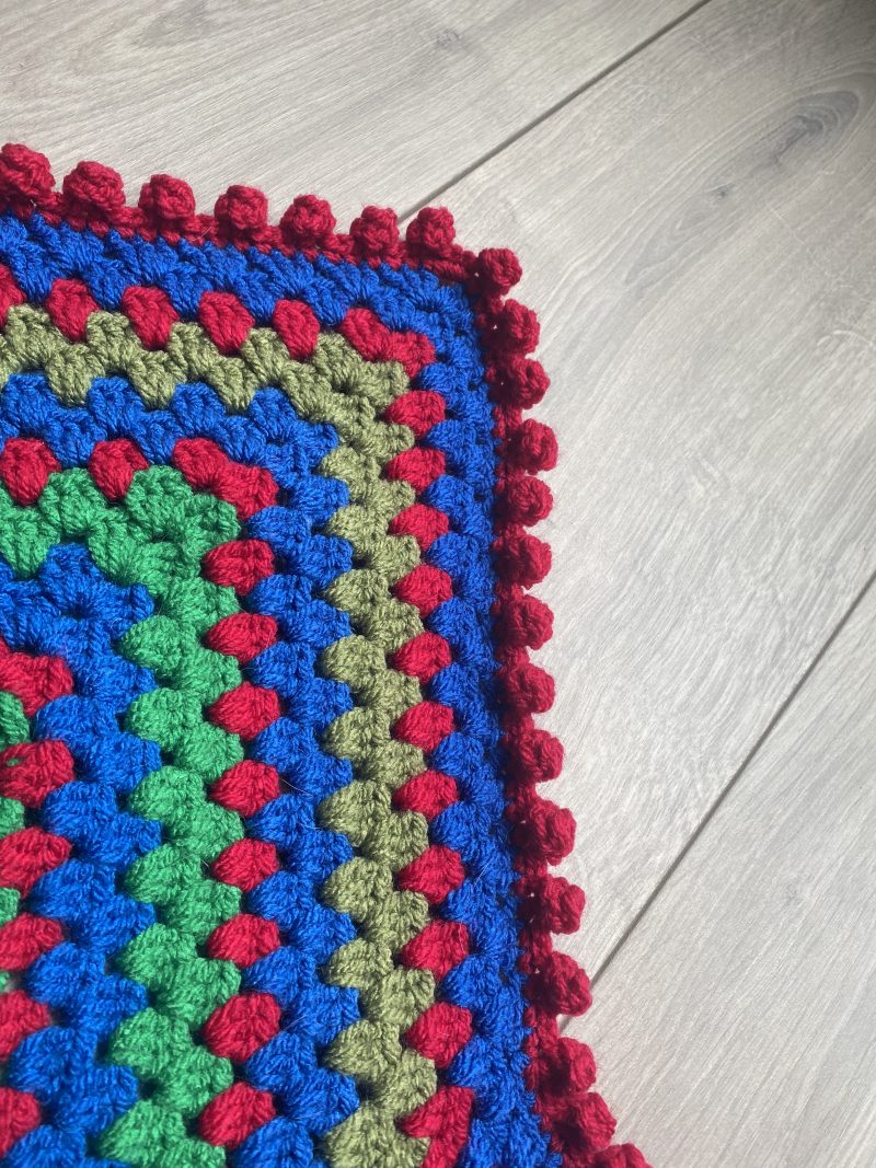 Crochet star shaped blankets in two different patterns