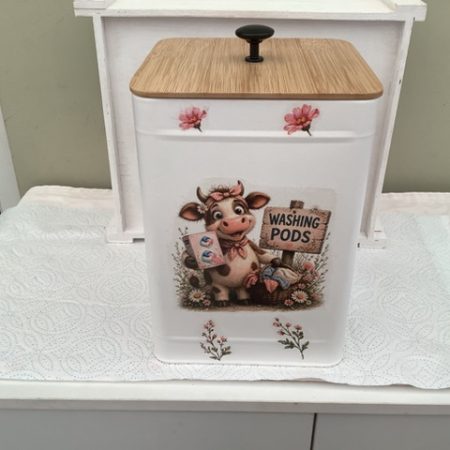 Handmade Decoupaged wash pod tub highland cow Design