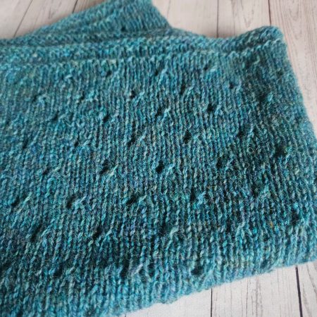 Handknitted 100% wool cowl/tubescarf.