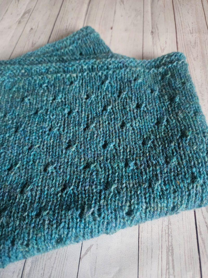 Handknitted 100% wool cowl/tubescarf.