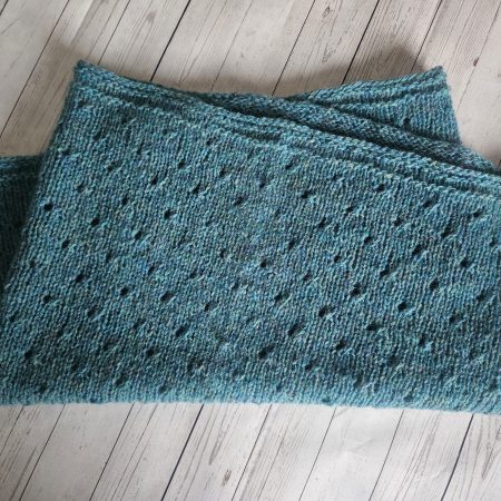 Handknitted 100% wool cowl/tubescarf.