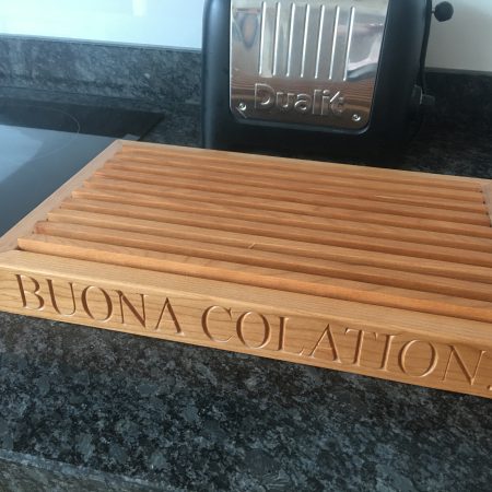 Customisable Crumb catcher Bread Board