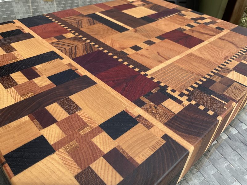 Large End Grain Hardwood Cutting Board: urbanChaos Pattern