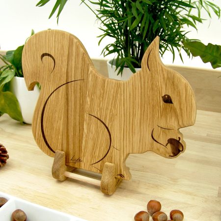 Squirrel Chopping Board - Hand Made in British Oak