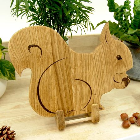 Squirrel Chopping Board - Hand Made in British Oak