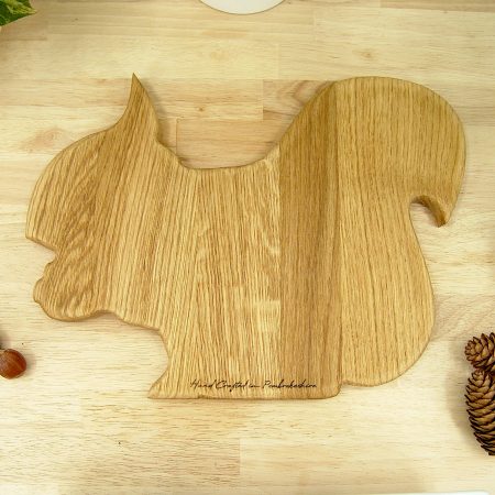 Squirrel Chopping Board - Hand Made in British Oak