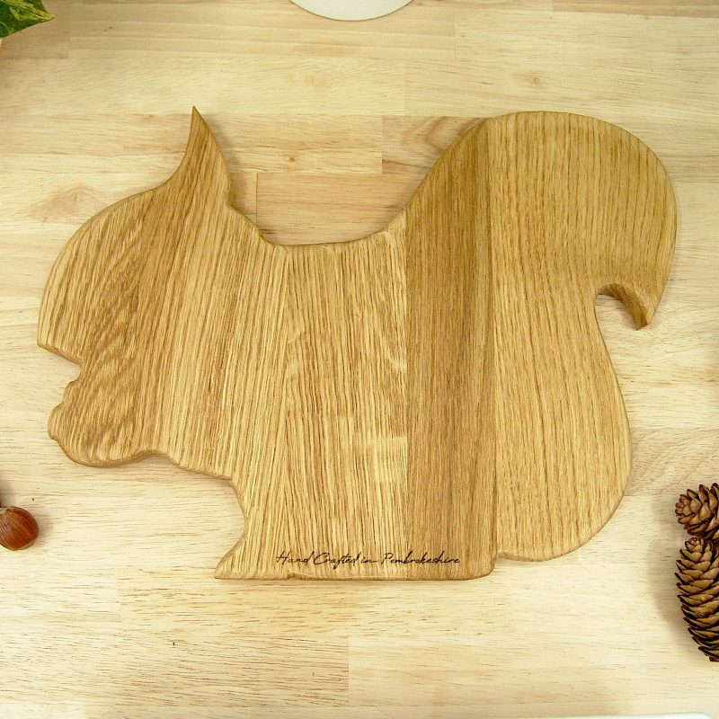Squirrel Chopping Board - Hand Made in British Oak