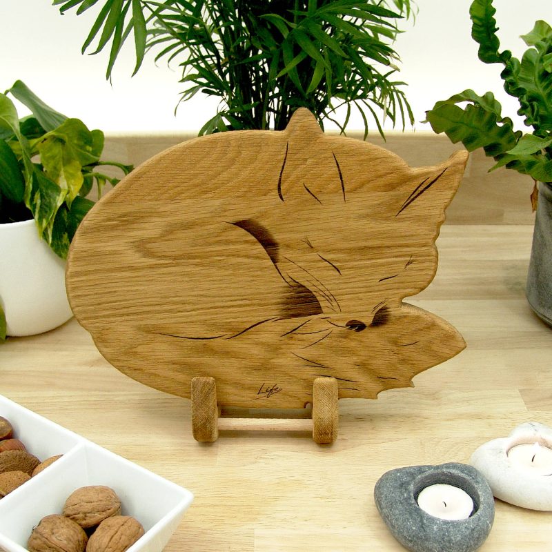 Handmade Fox Chopping Board in British Oak – Wooden Fox Gift