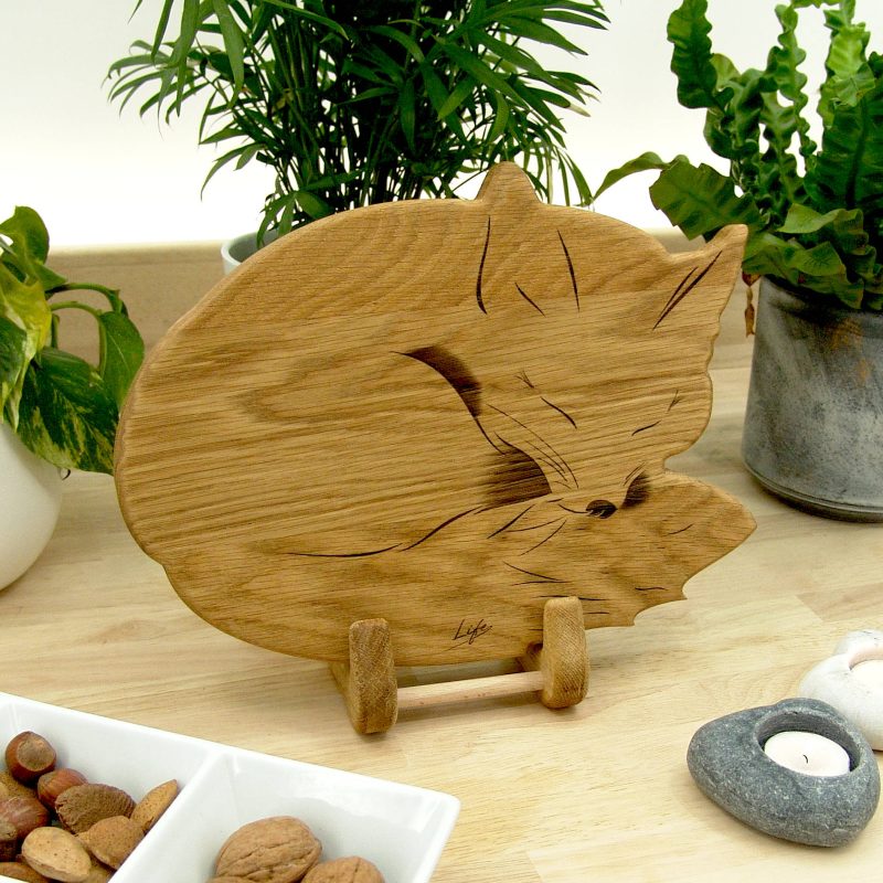 Handmade Fox Chopping Board in British Oak – Wooden Fox Gift
