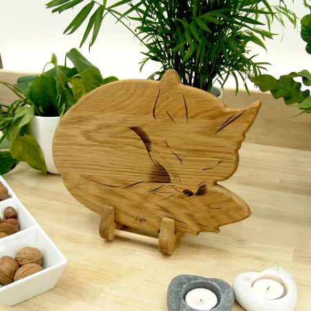 Handmade Fox Chopping Board in British Oak – Wooden Fox Gift