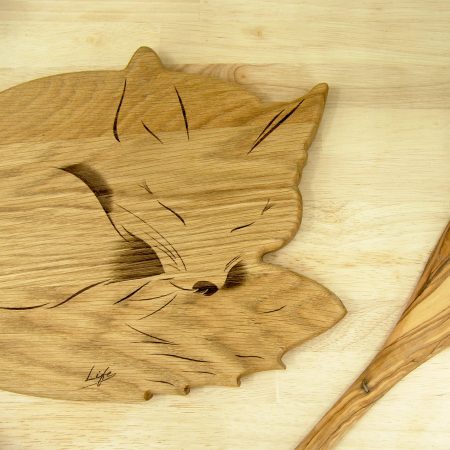 Handmade Fox Chopping Board in British Oak – Wooden Fox Gift