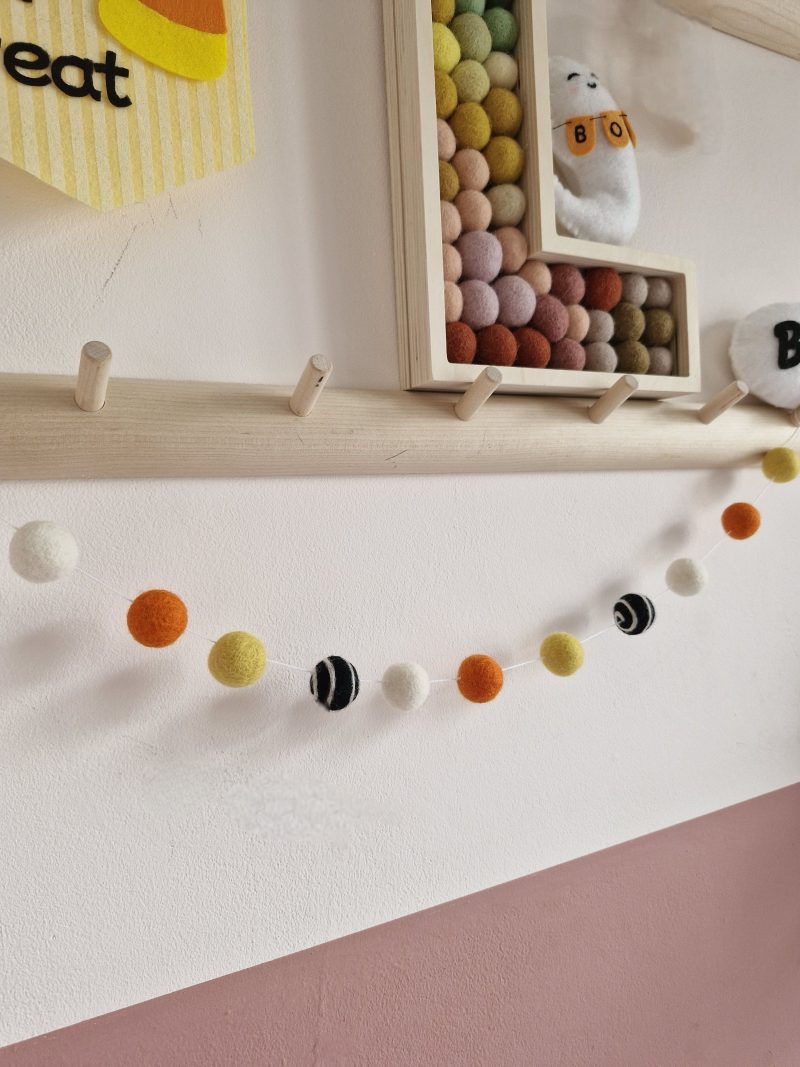 Halloween felt garland handmade spooky seasonal decoration