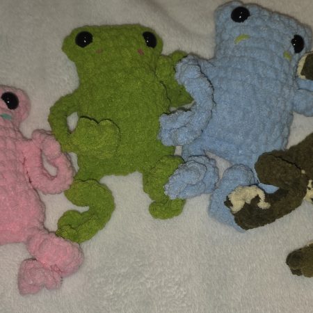 Crochet Leggy Frog Plush – Handmade Chenille Amigurumi toy – Custom Colours – UKCA Tested Soft Toy