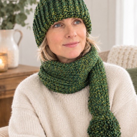 Handmade Green & Gold Hat Scarf – Cosy 2-in-1 Winter Accessory