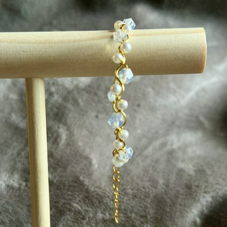18k Gold Plated opalite & pearl wavy adjustable bracelet
