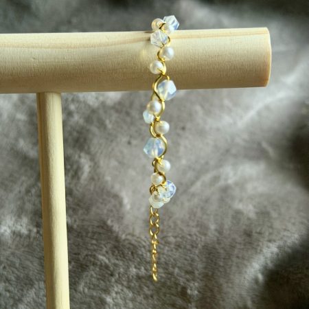 18k Gold Plated opalite & pearl wavy adjustable bracelet
