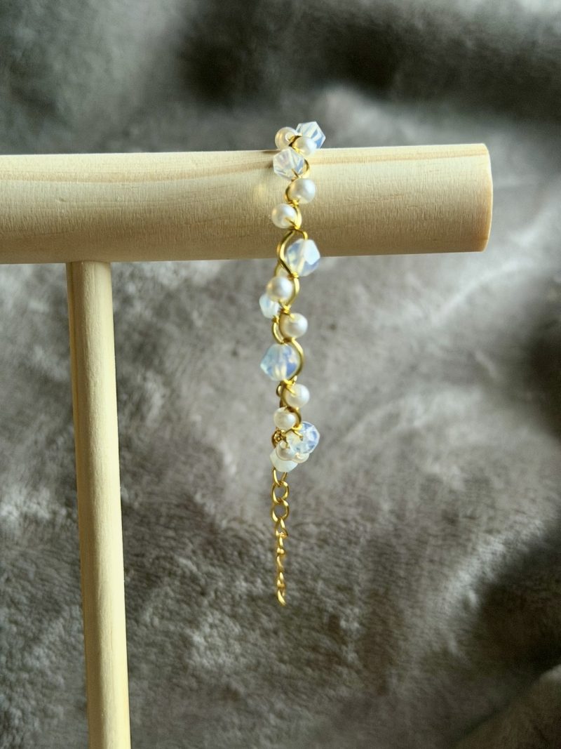 18k Gold Plated opalite & pearl wavy adjustable bracelet