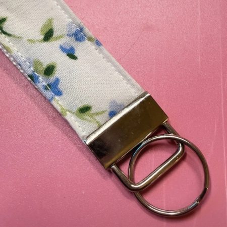 Floral keychain 21cm long
