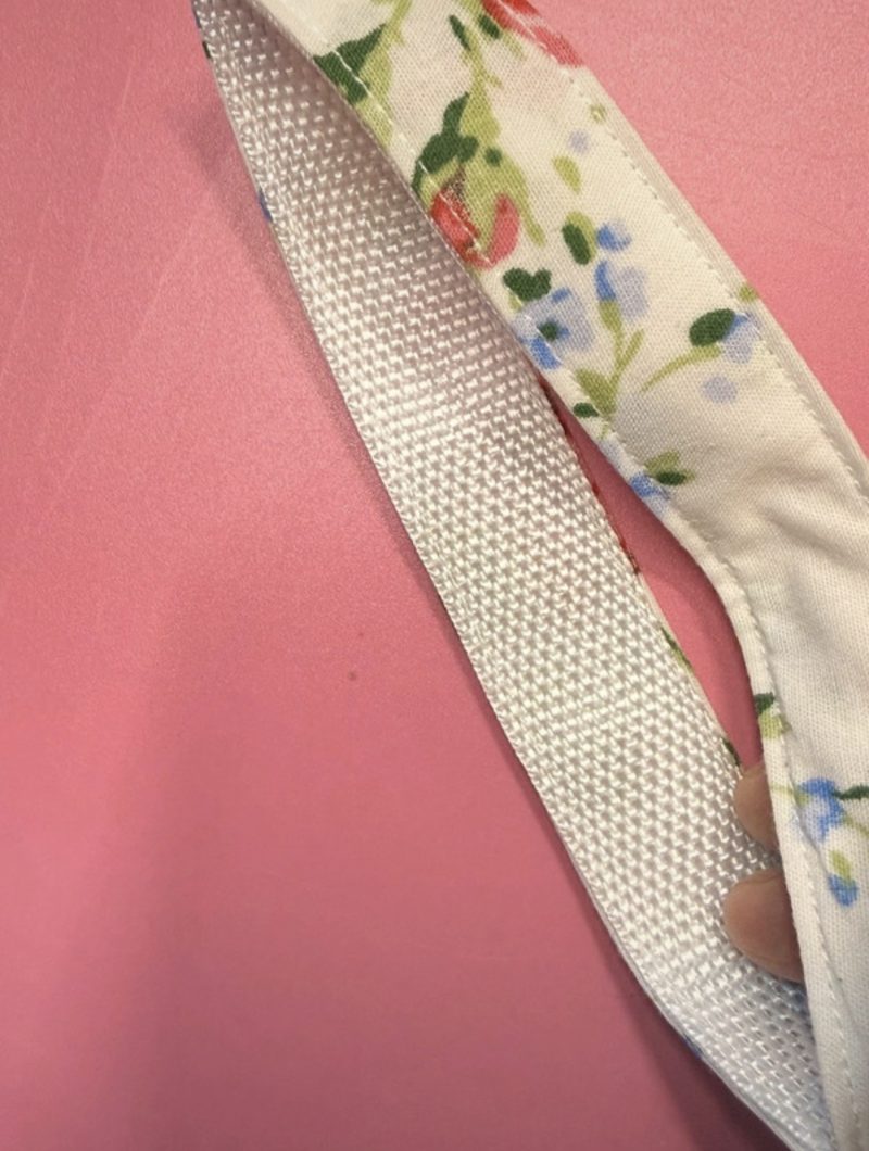 Floral keychain 21cm long