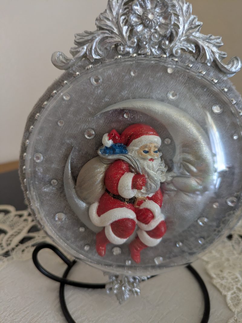 Hand made elegant christmas medalion