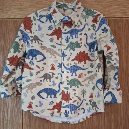 Childs shirt (aged 4/5 years)