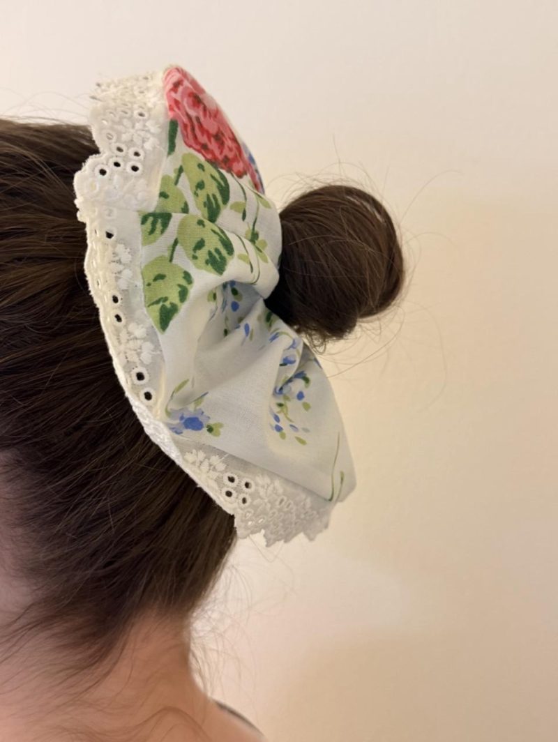 Dollette style hair set