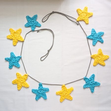 Crochet star bunting, Blue & yellow