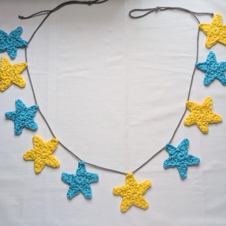 Crochet star bunting, Blue & yellow