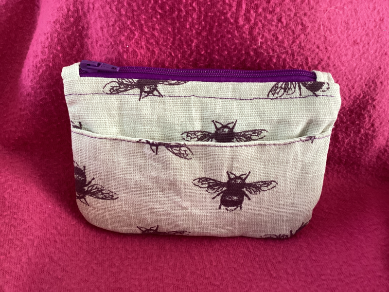 Gorgeous Super Cute Small Lined Zipped Fabric Coin/Card Purse/Wallet Cream/Burgundy