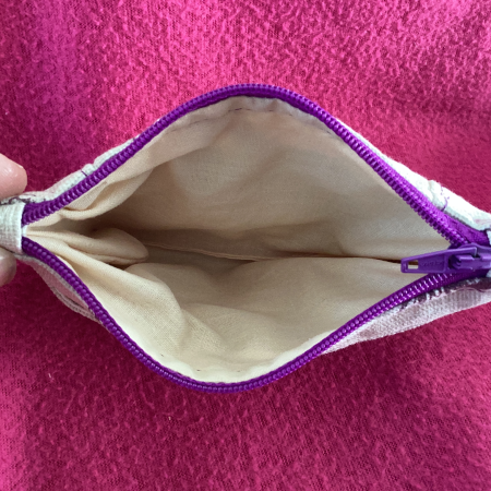 Gorgeous Super Cute Small Lined Zipped Fabric Coin/Card Purse/Wallet Cream/Burgundy