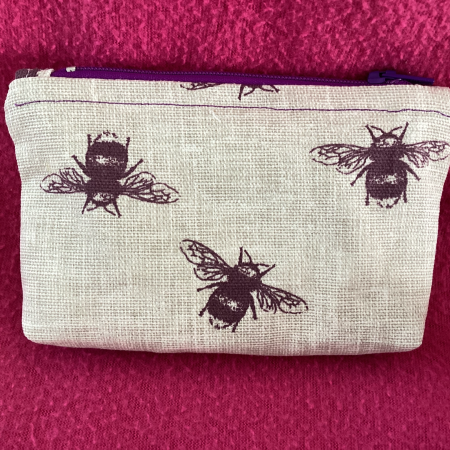 Gorgeous Cream/Burgundy Super Cute Small Lined Zipped Fabric Coin/Card Purse