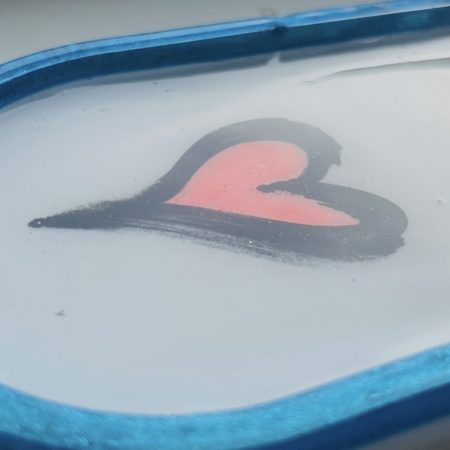 Handmade 18cm Heart Trinket Tray in White Resin with Blue Outline