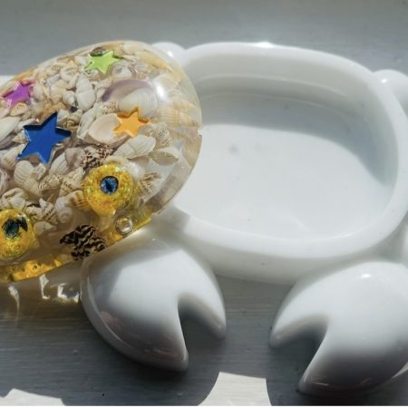 White Resin Crab Trinket Tray with Colourful Shell Details