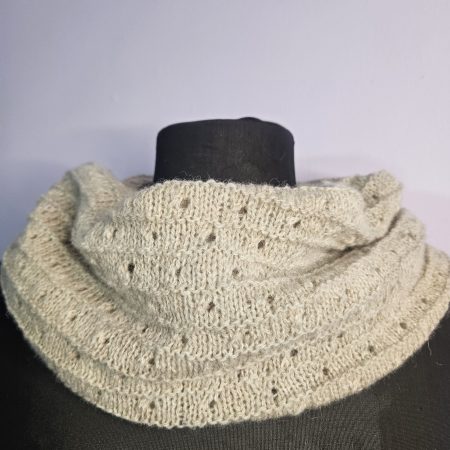 Handknitted 100% wool cowl.