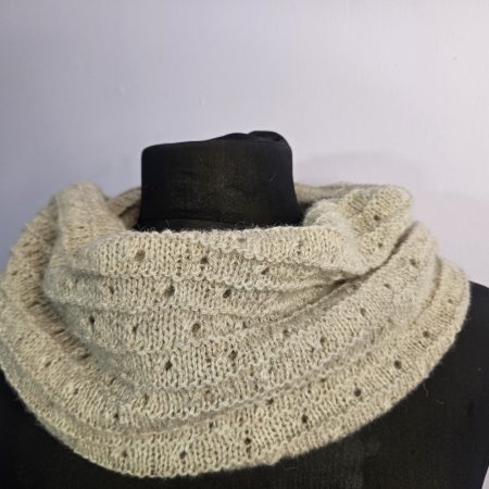 Handknitted 100% wool cowl.