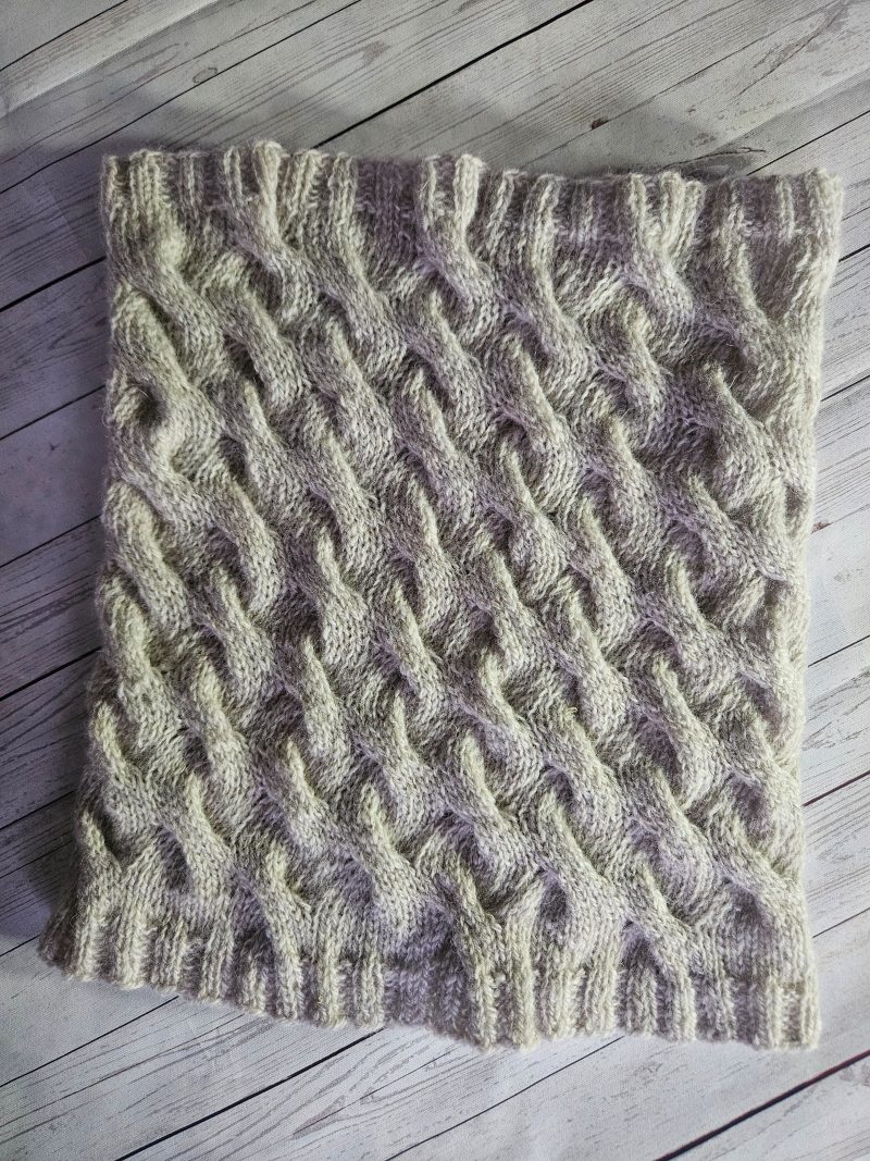 Handknitted 100% wool cowl/tubescarf.