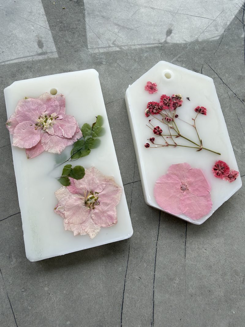 Handmade Botanical Wax Melt Hanger with Dried Flowers and Cord (Copy)