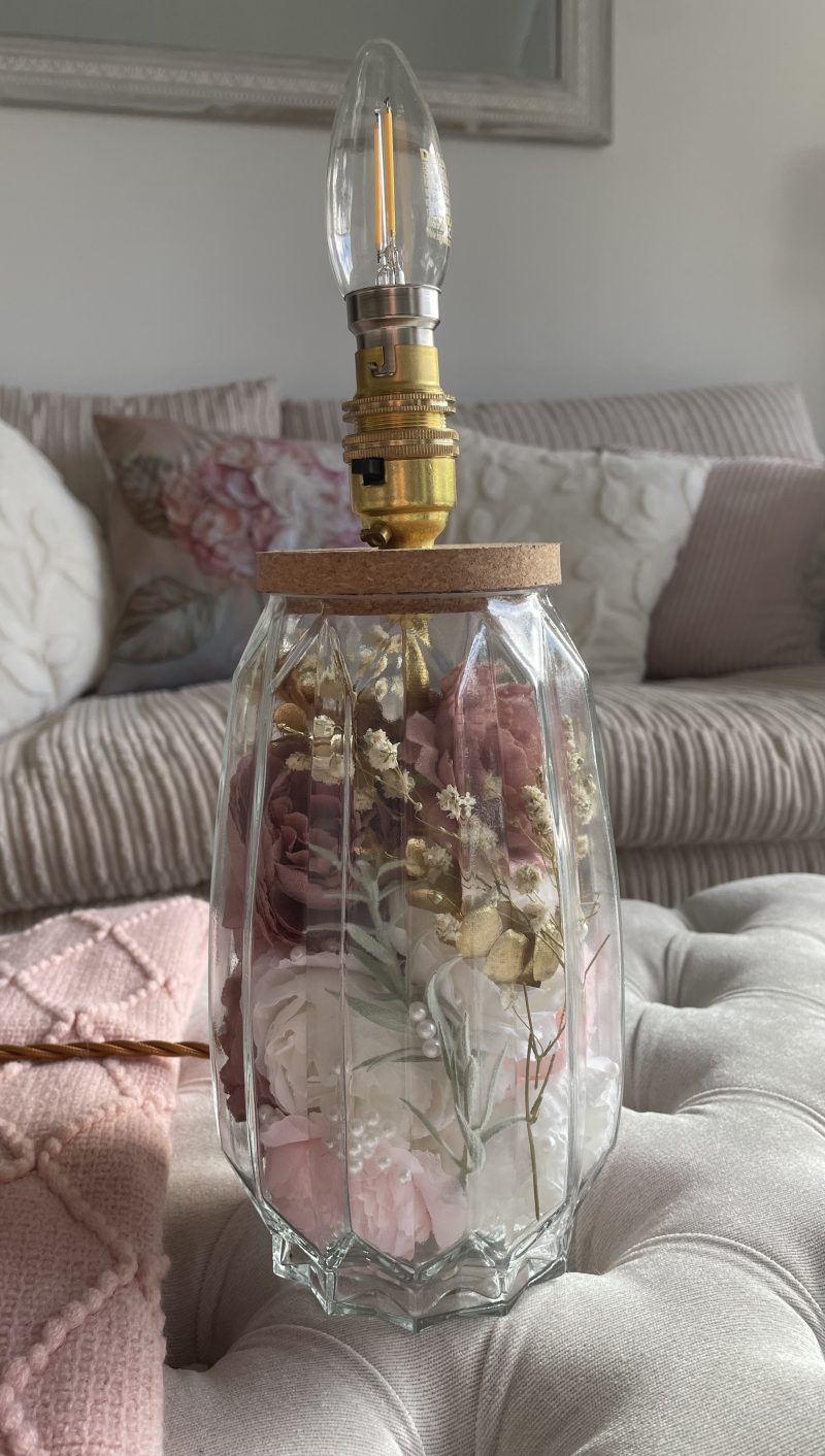 Handmade Textured Ribbed Vase Lamp – Modern Floral Statement Lighting