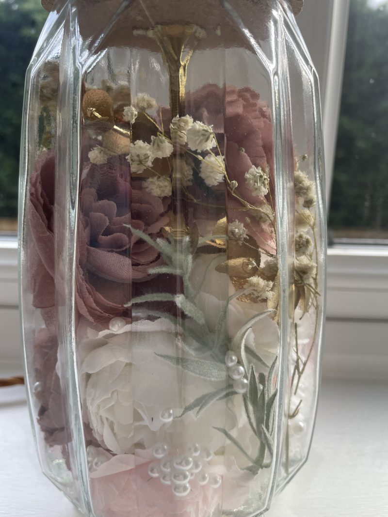 Handmade Textured Ribbed Vase Lamp – Modern Floral Statement Lighting