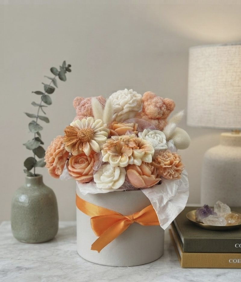 Luxury Wax Melt Flower Bouquet in a Hat Box (Copy)